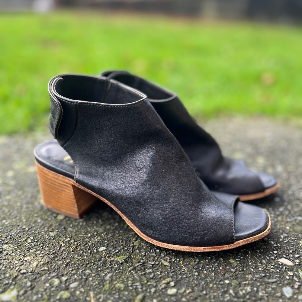 Mimosa Vero Cuoio Black Leather Peep-Toe Heeled Boots sz 37/ 7